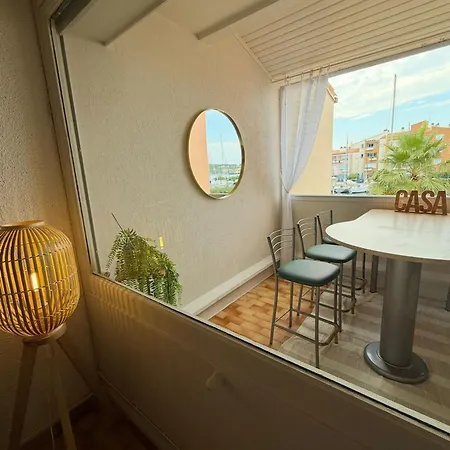 Apartment 4 Couchages Vue Port Avec Piscine Et Parking