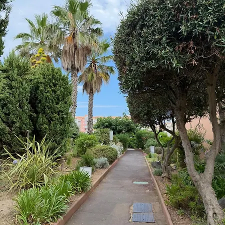 Apartment 4 Couchages Vue Port Avec Piscine Et Parking Agde