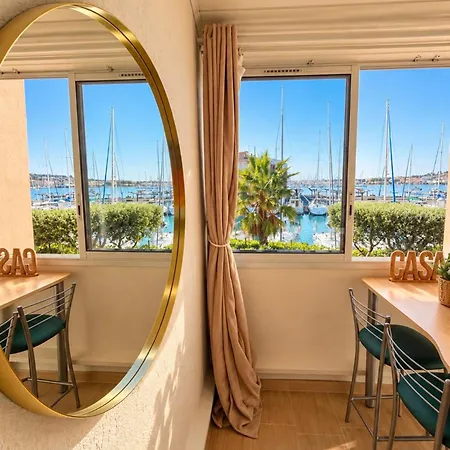 Vue Port, Piscine Et Parking 4 Couchages Entierement Renove Apartment *