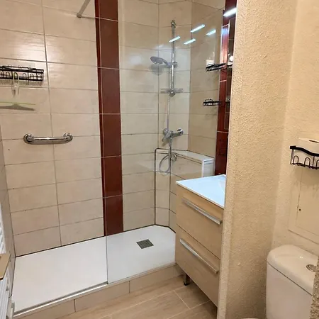 Vue Port, Piscine Et Parking 4 Couchages Entierement Renove *