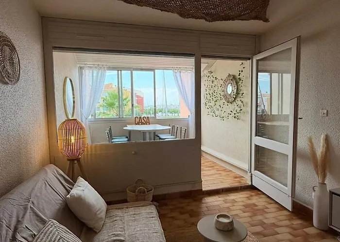4 Couchages Vue Port Avec Piscine Et Parking Apartamento *
