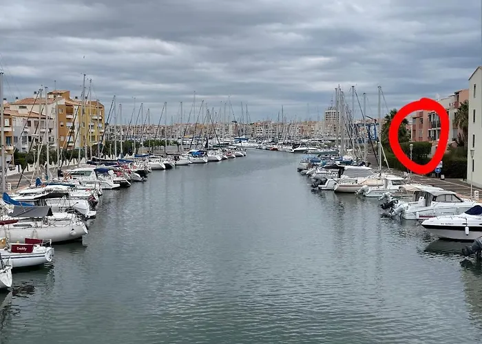 4 Couchages Vue Port Avec Piscine Et Parking Apartamento